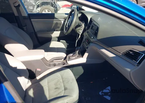 2017 Hyundai Elantra Se z USA, uszkodzony, nr VIN 5NPD74LFXHH096884